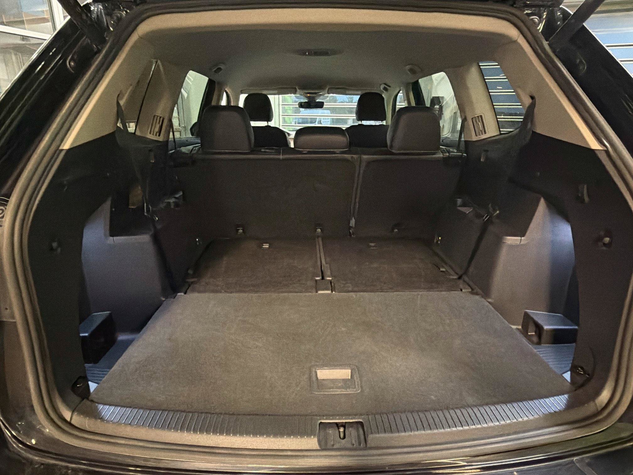 Used 2026 Volkswagen Atlas SE AWD/4WD image 31