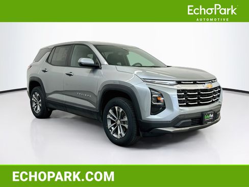 Used 2025 Chevrolet Equinox LT AWD/4WD image 1