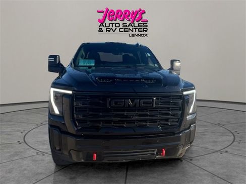 Used 2024 GMC Sierra 2500 AT4 w/ AT4 Premium Plus Package image 8