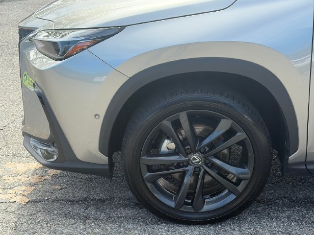 Used 2024 Lexus NX 450h+ AWD w/ Vision Package image 9
