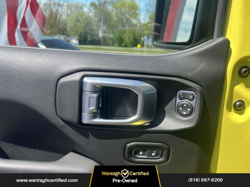 Used 2022 Jeep Wrangler Unlimited Rubicon w/ Xtreme Recon 35" Tire Package image 18