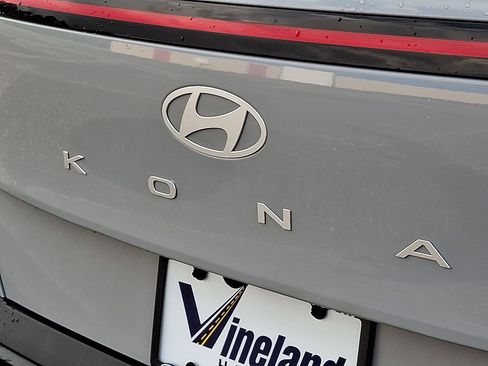 Certified 2025 Hyundai Kona SE AWD/4WD image 29