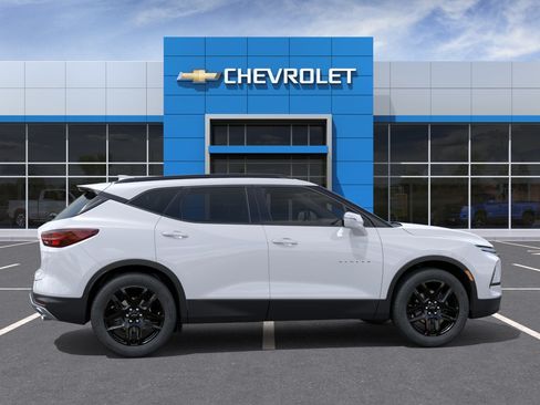 New 2026 Chevrolet Blazer LT w/ Sound & Technology Package AWD/4WD image 37