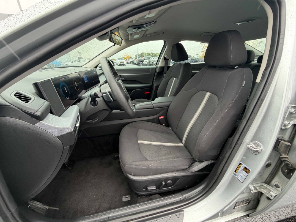 Used 2025 Hyundai Sonata SEL FWD image 18