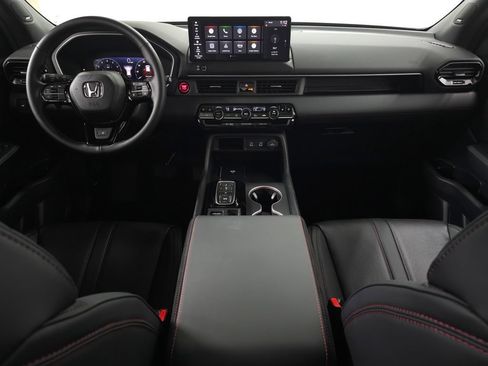 Used 2026 Honda Pilot Black Edition image 14