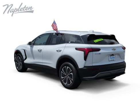Used 2024 Chevrolet Blazer EV LT AWD/4WD image 3