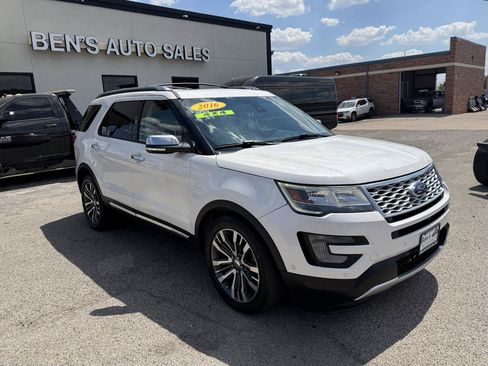 Used 2016 Ford Explorer Platinum AWD/4WD image 4