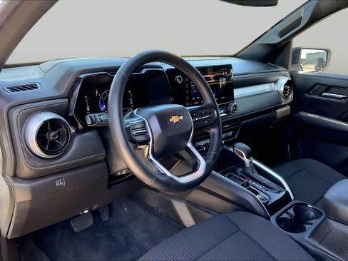 Used 2023 Chevrolet Colorado LT w/ LT Convenience Package II RWD image 17