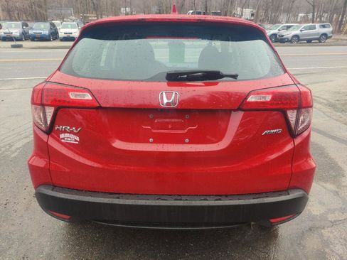 Used 2018 Honda HR-V LX image 5