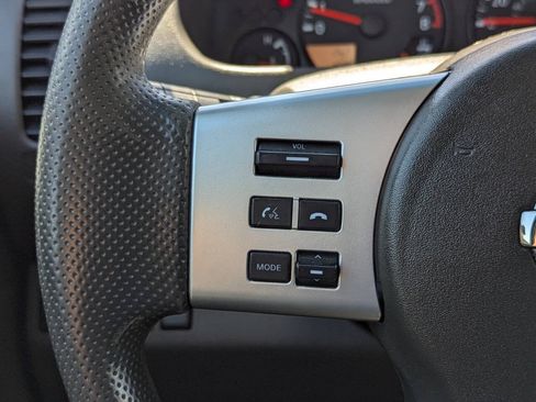 Used 2017 Nissan Frontier SV AWD/4WD image 23