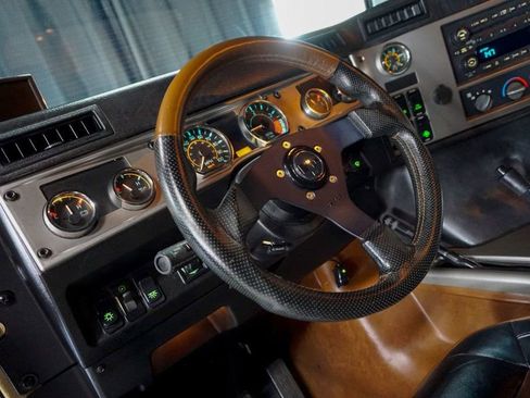 Used 2004 HUMMER H1 4-Door Open Top image 23