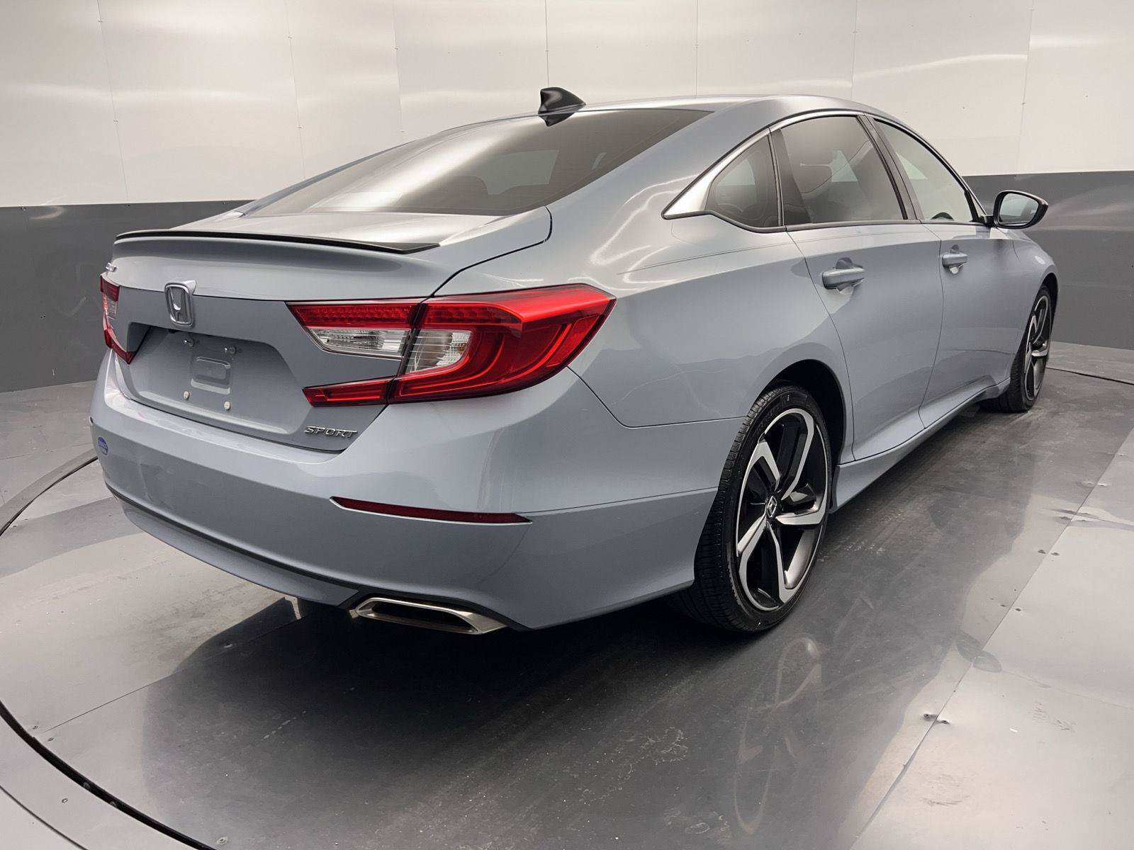 Used 2022 Honda Accord Sport image 7