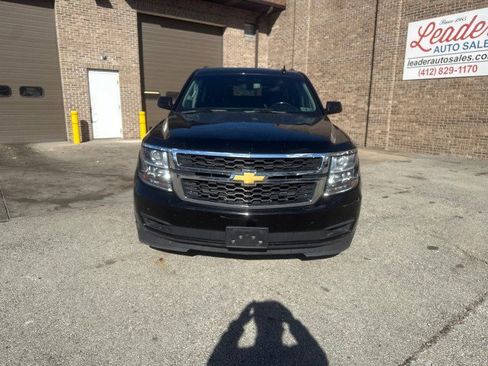 Used 2018 Chevrolet Suburban LS image 9