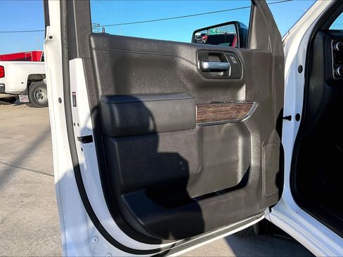 Used 2020 GMC Sierra 1500 SLE w/ SLE Value Package image 19