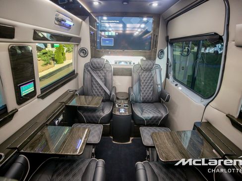 Used 2023 Mercedes-Benz Sprinter 3500 image 20
