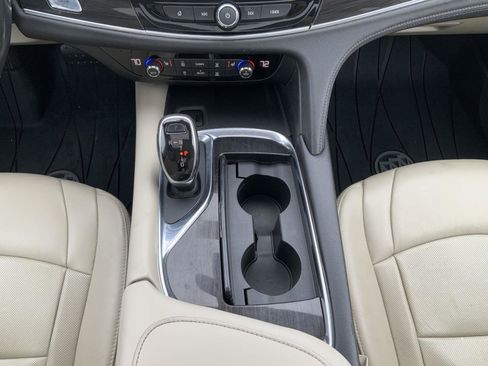 Used 2019 Buick Enclave Essence FWD image 48