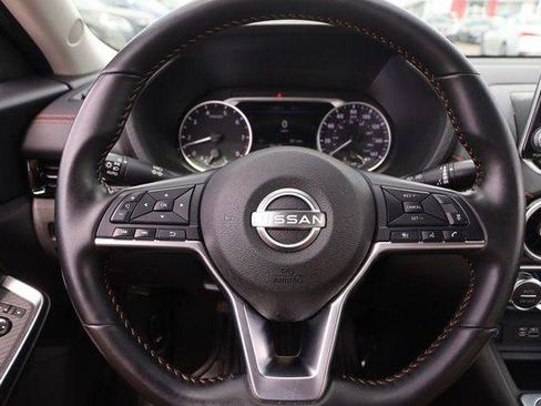 Used 2025 Nissan Sentra SR w/ Midnight Edition FWD image 10