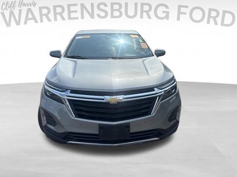 Used 2023 Chevrolet Equinox LT FWD image 2