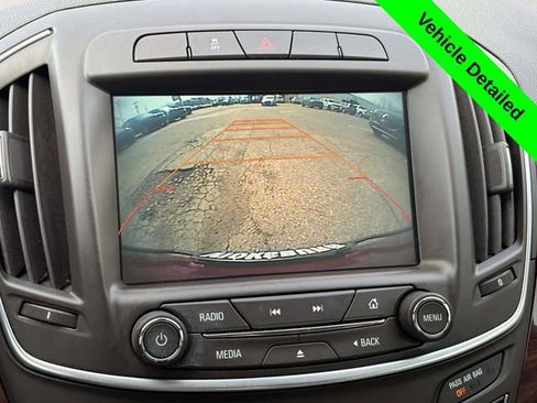 Used 2017 Buick Regal Sport Touring image 15