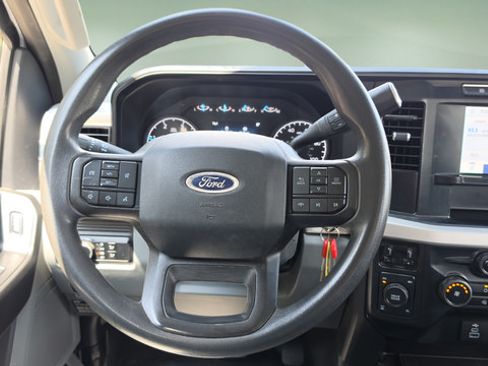 Used 2024 Ford F250 XL w/ FX4 Off-Road Package AWD/4WD image 9