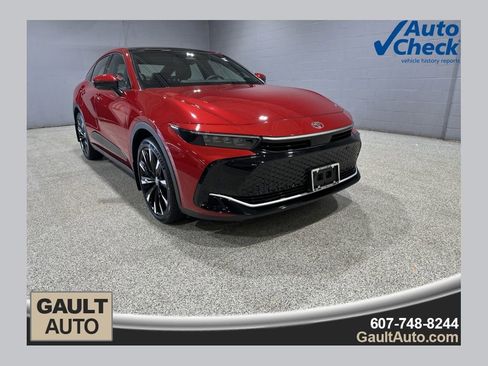 Certified 2024 Toyota Crown Platinum AWD/4WD image 1