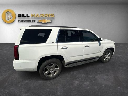 Used 2017 Chevrolet Tahoe LT w/ Luxury Package AWD/4WD image 4