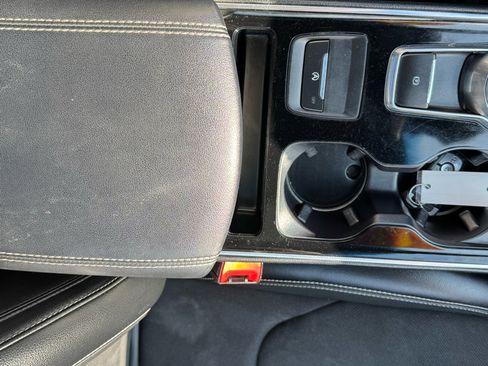 Used 2019 Ford Edge ST w/ Convenience Package image 25