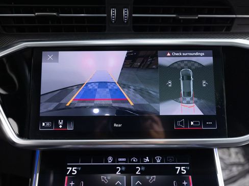 Used 2021 Audi RS 7 Sportback w/ Carbon Optic Package image 38