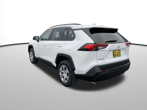 Certified 2021 Toyota RAV4 LE image 6