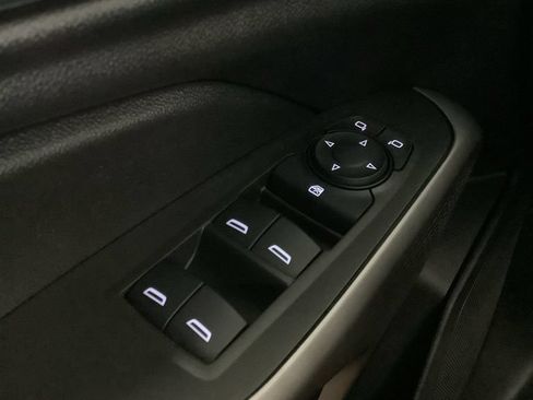 Used 2024 Chevrolet Trax LS w/ LS Convenience Package FWD image 19