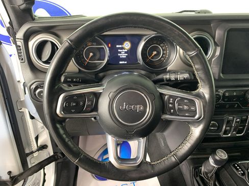 Used 2019 Jeep Wrangler Unlimited Sahara AWD/4WD image 21