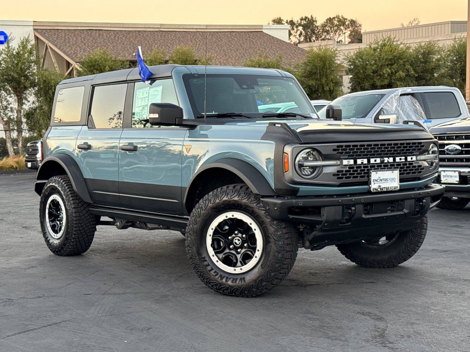 Certified 2023 Ford Bronco Badlands AWD/4WD image 2