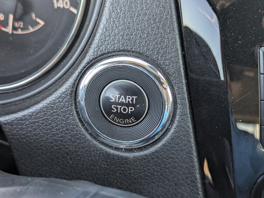 Used 2022 Nissan Rogue Sport SV w/ Technology Package AWD/4WD image 17