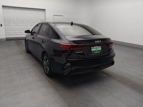 Used 2024 Kia Forte LXS w/ LXS Technology Package FWD image 5