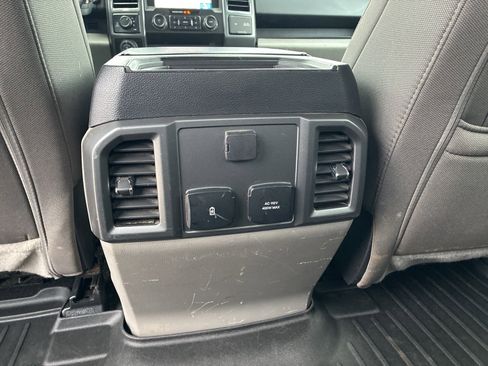 Used 2019 Ford F150 XLT w/ Equipment Group 302A Luxury image 19