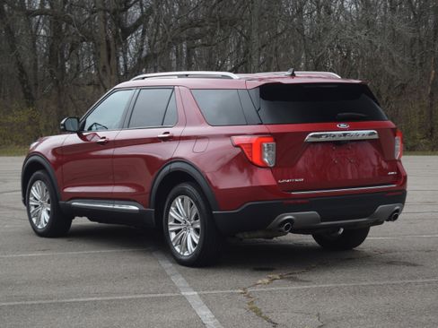 Used 2023 Ford Explorer Limited w/ Limited Technology Package image 26