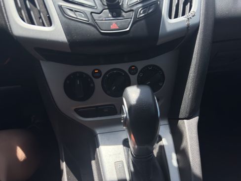 Used 2013 Ford Focus SE FWD image 5
