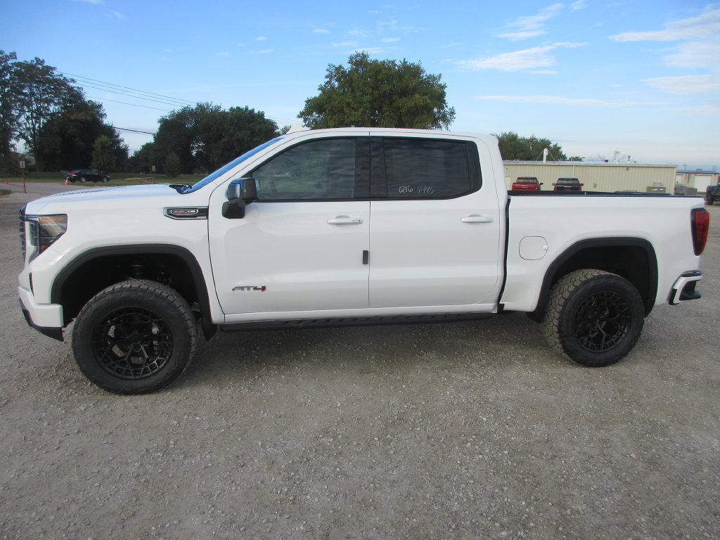 New 2026 GMC Sierra 1500 AT4 w/ AT4 Premium Package AWD/4WD image 11