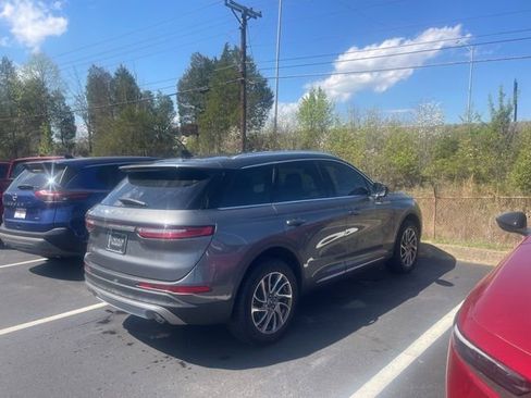 Used 2022 Lincoln Corsair AWD w/ Equipment Group 101A image 16