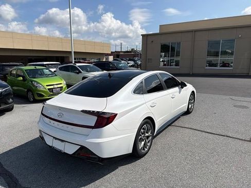 Certified 2022 Hyundai Sonata SEL w/ Convenience Package FWD image 10