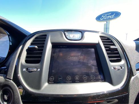 Used 2023 Chrysler 300 S RWD image 30