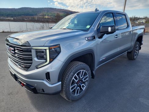 New 2026 GMC Sierra 1500 AT4 w/ Technology Package AWD/4WD image 4