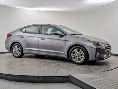 Used 2019 Hyundai Elantra SEL w/ Cargo Package image 11