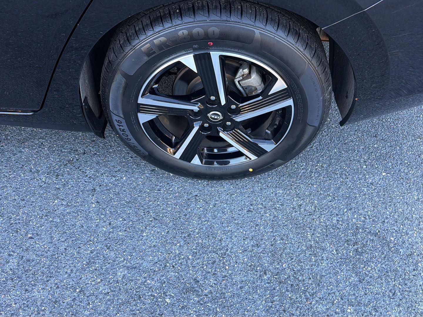 Used 2025 Nissan Sentra SV FWD image 36