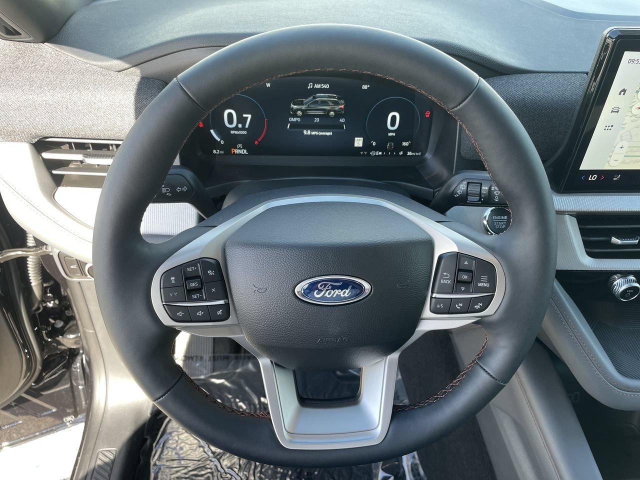 New 2027 Ford Explorer Active w/ Active Comfort Package RWD image 31