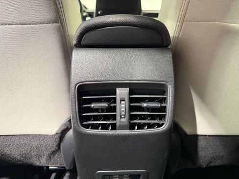 Certified 2023 Toyota Corolla Cross LE w/ Moonroof Package image 22