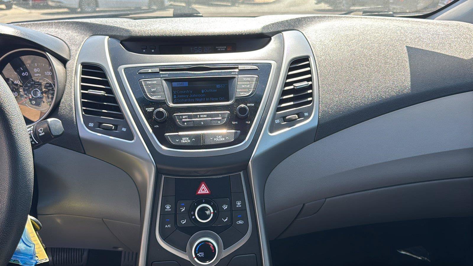 Used 2016 Hyundai Elantra SE FWD image 14