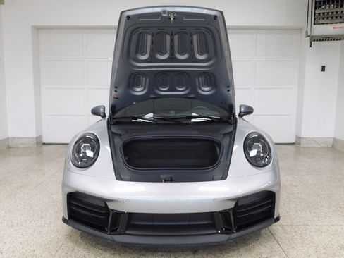 Used 2025 Porsche 911 Carrera T RWD image 26