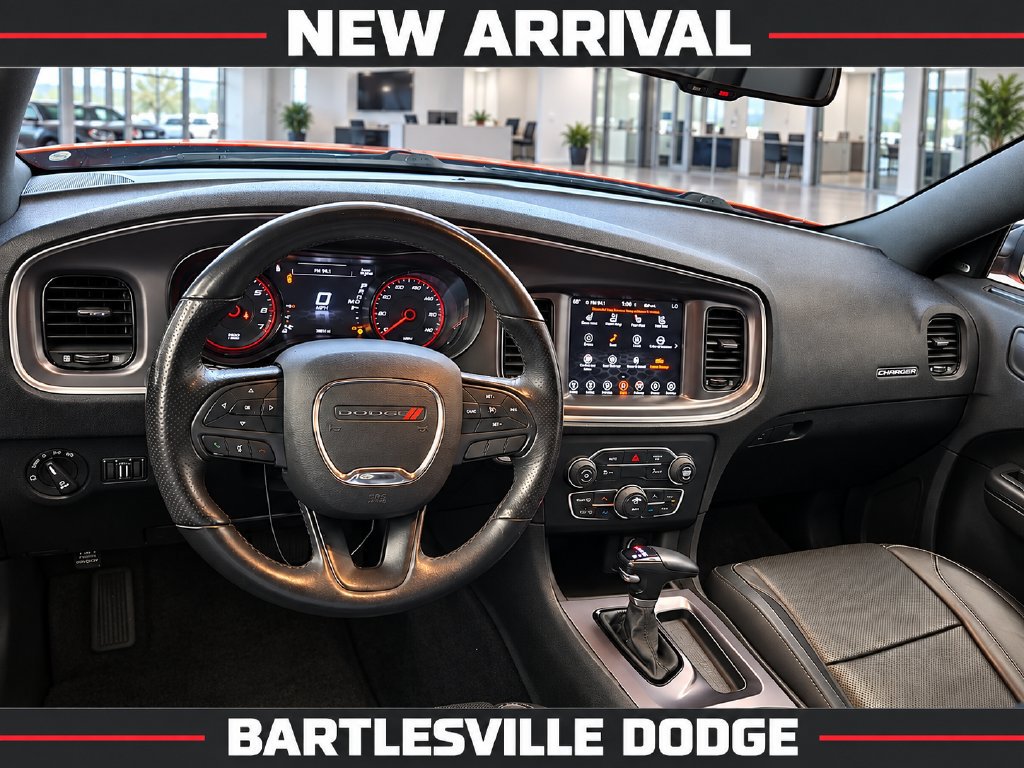 Used 2017 Dodge Charger SXT w/ AWD Plus Group image 7