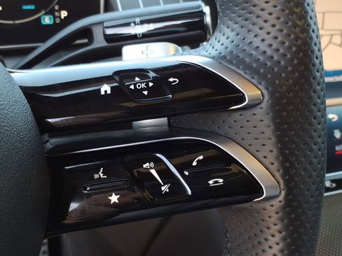 Used 2023 Mercedes-Benz GLC 300 image 26